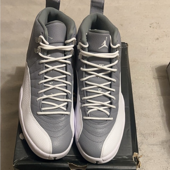 Air Jordan 12
